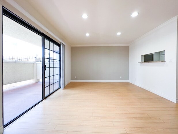 Building Photo - 5452 Alvern Cir