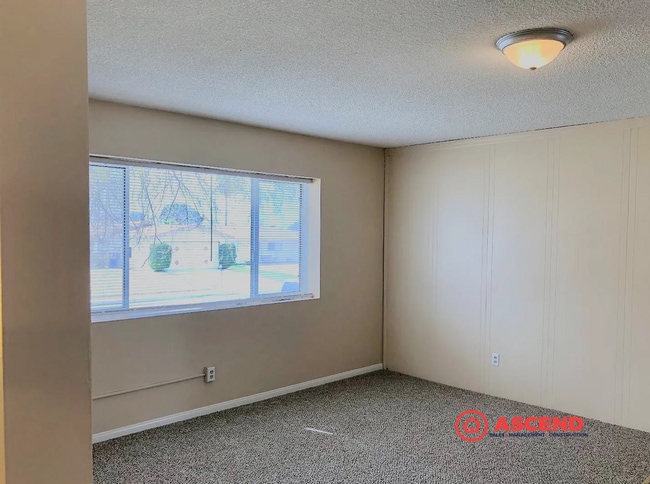 Building Photo - Lovely Home in Northeast Bakersfield!