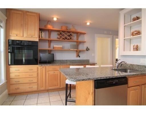 Primary Photo - 25 Saint Clements Rd