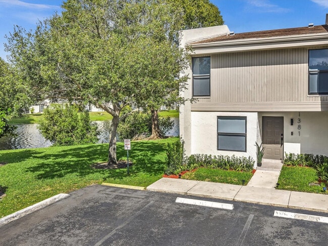 Building Photo - 1381 NW 99th Ave