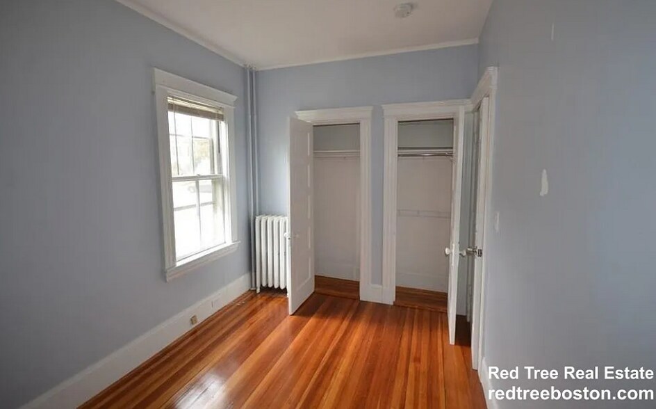 Building Photo - 65 Olcott St