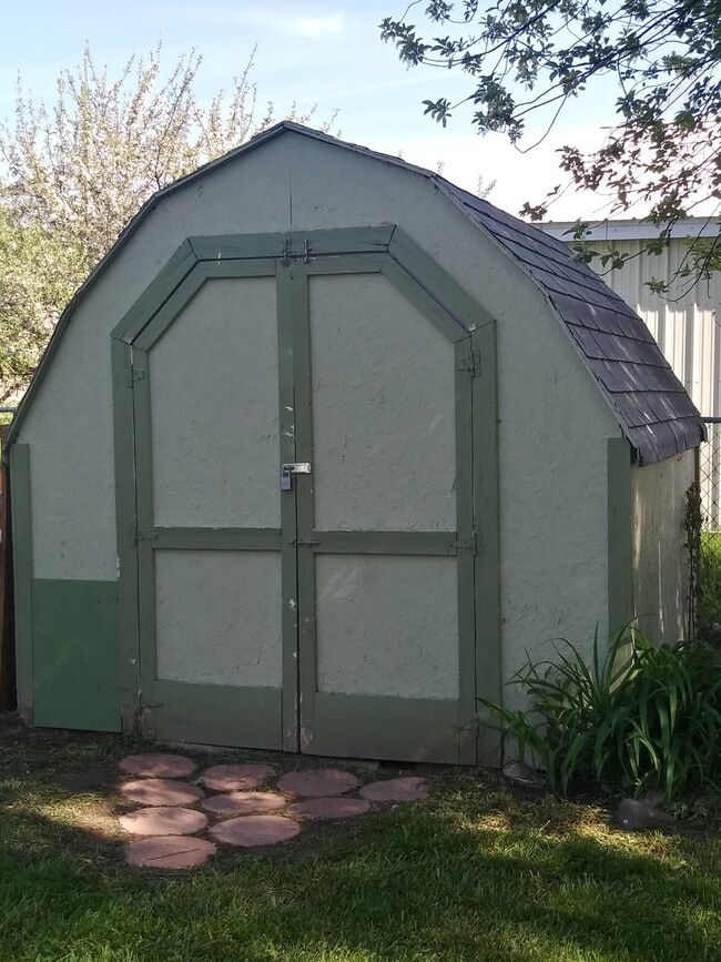 Building Photo - 3 bed 1.5 bath mobile