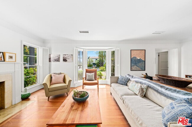 Building Photo - 475 21st St