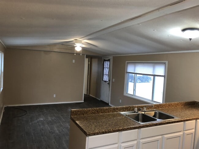 Building Photo - 57 Volewood Ln