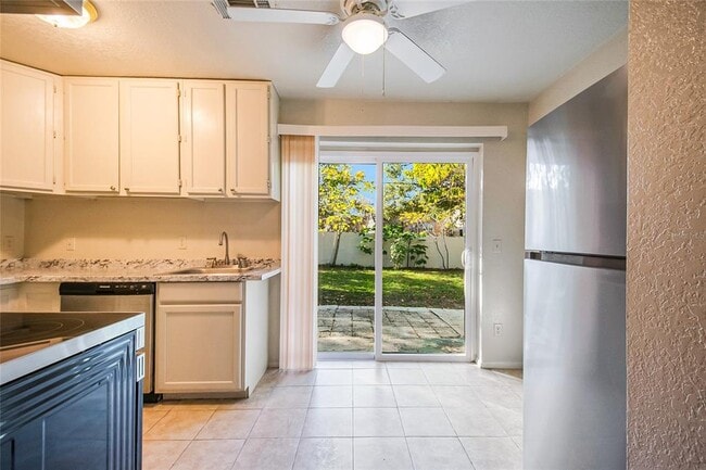 Building Photo - 2338 Juno Ave