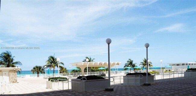 Building Photo - 5701 Collins Ave