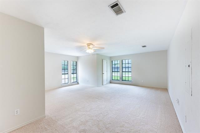 Building Photo - 1105 Bayshore Dr