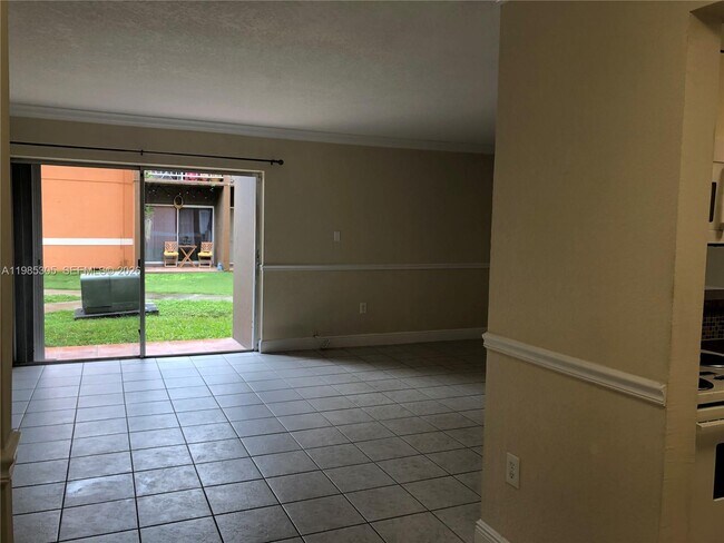 Building Photo - 9467 SW 76th St