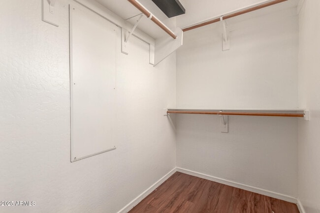 Building Photo - 3078 S Southwind Dr