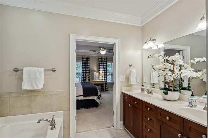 Master Bathroom - 1553 Mosaic Way