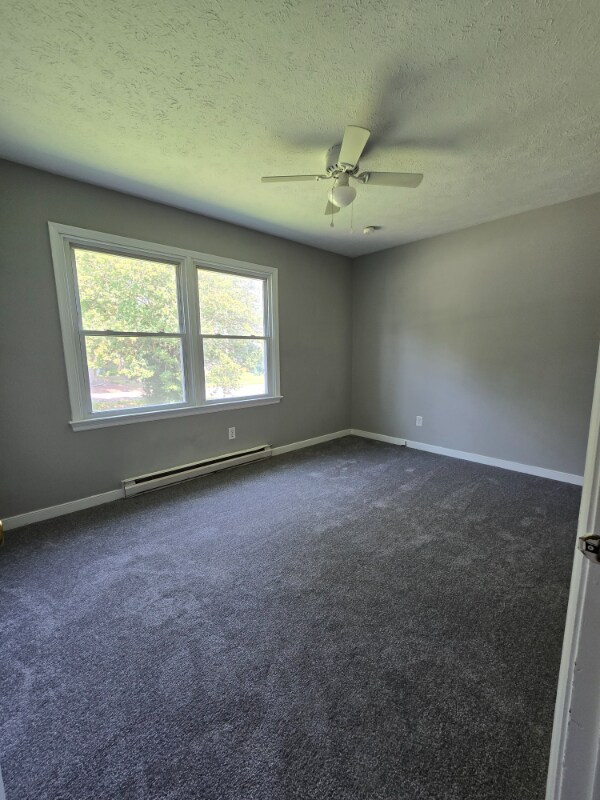 Building Photo - 5 N Fern Ave