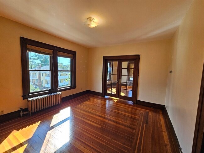 Building Photo - 30 Bemis St