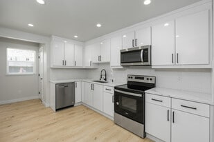 Building Photo - 3408-3412 Northwest Ave