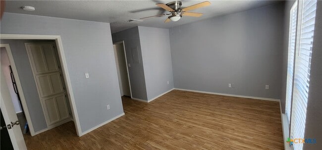 Building Photo - 1202 Thorpe Ln