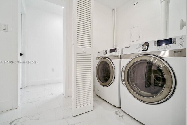 Building Photo - 12805 NW 6th Ave