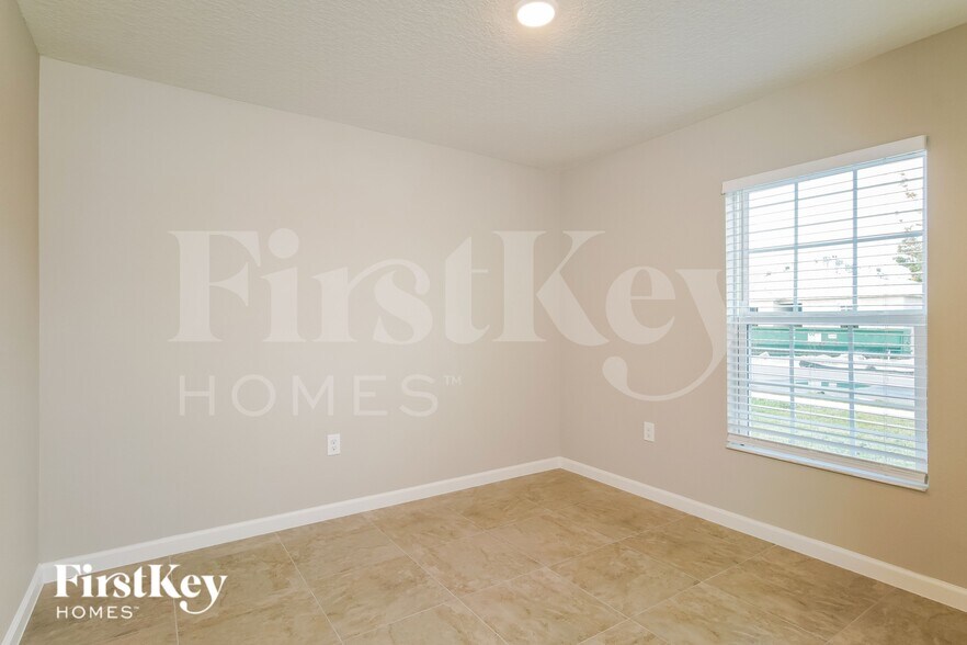 Building Photo - 111 Southern Breeze Lp