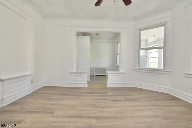 Building Photo - 26 Treacy Ave