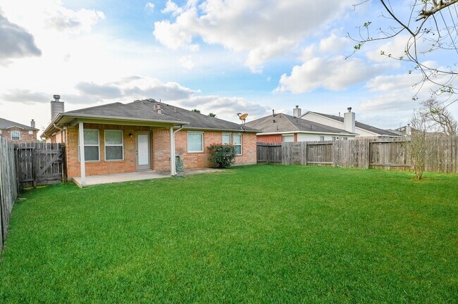 Building Photo - 4022 Mt Everest Way