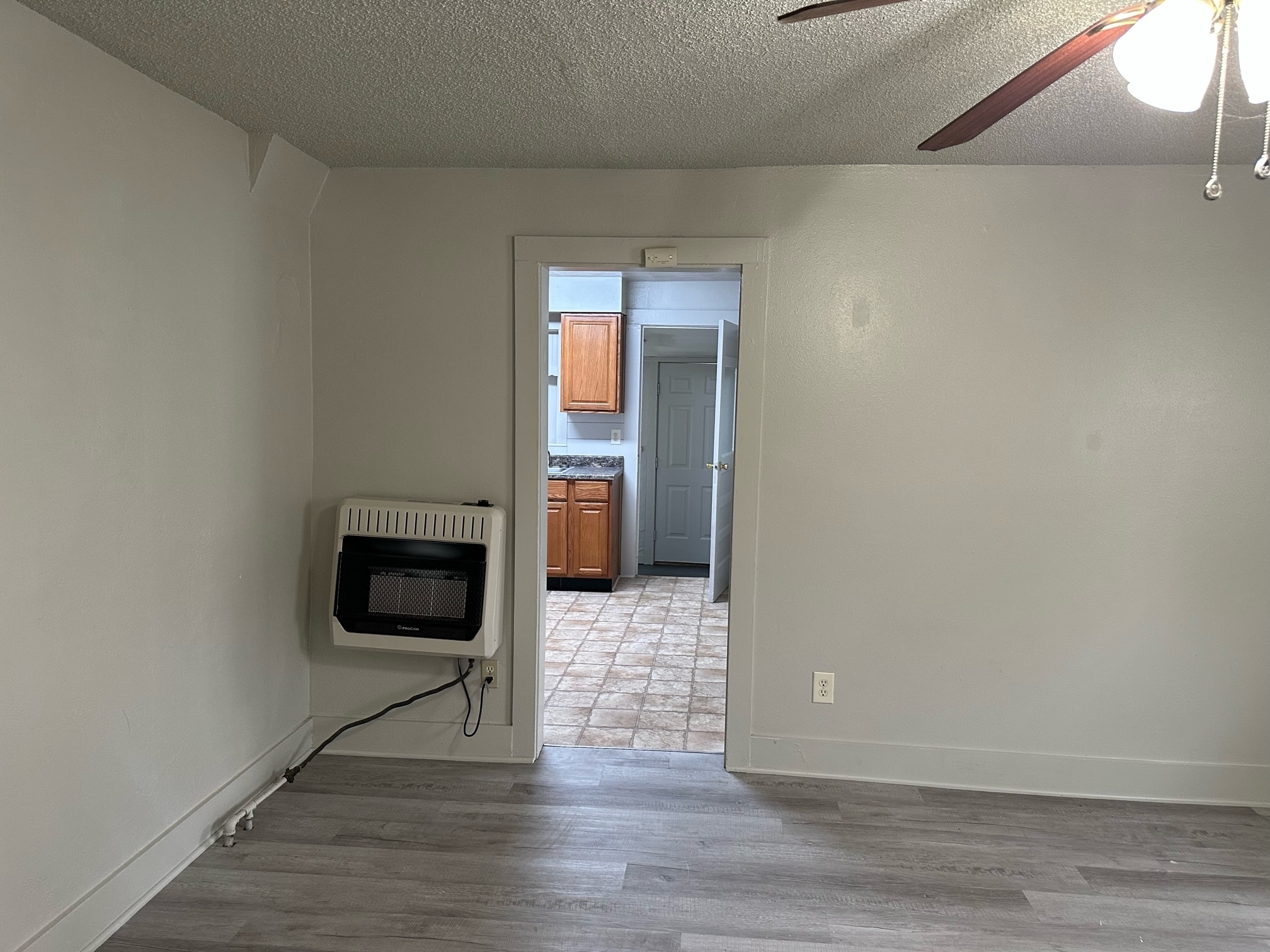 Building Photo - 405 Benham Ave