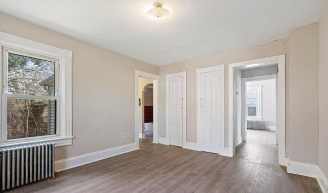 Building Photo - 34 Cumberland Ave