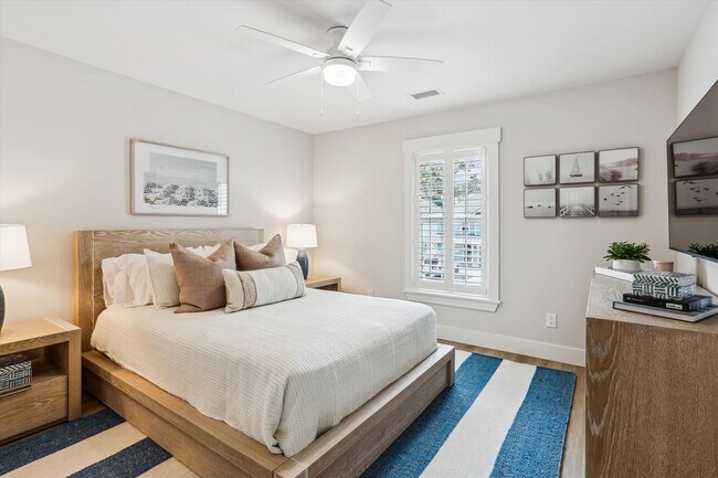 Building Photo - 205 Halyard Dr