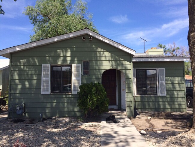 Building Photo - Cute 2 BR 1 BA Home in Midtown!