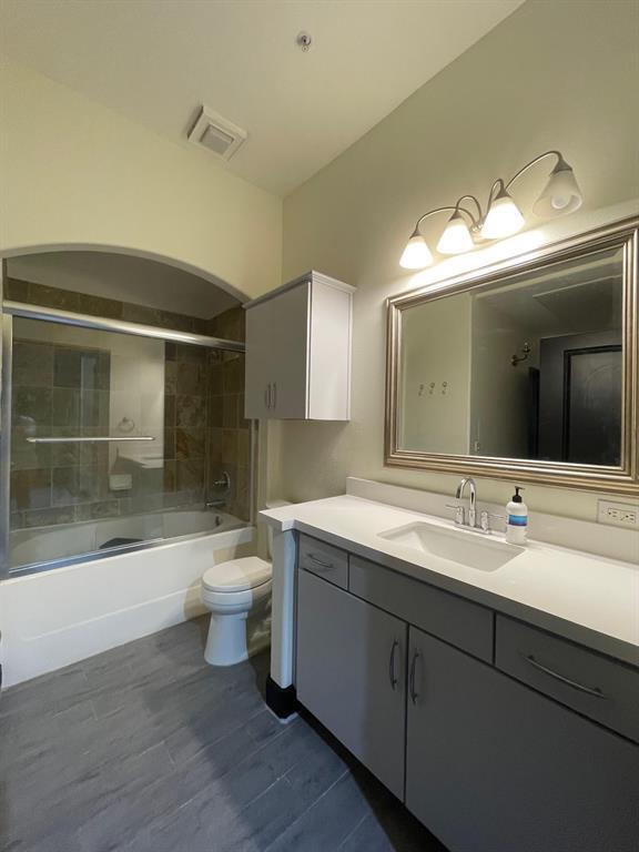 Building Photo - 1901 Post Oak Blvd