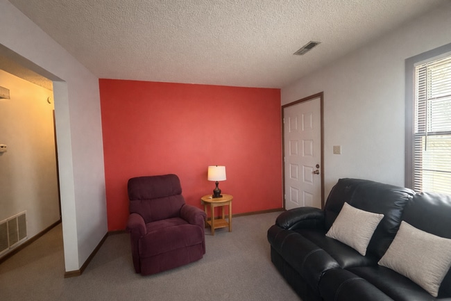 Building Photo - 1341 New York St