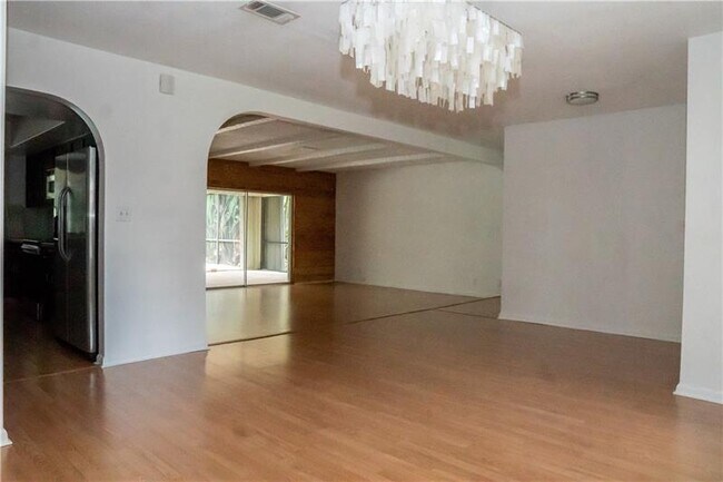 Building Photo - 1701 SW 75th Terrace