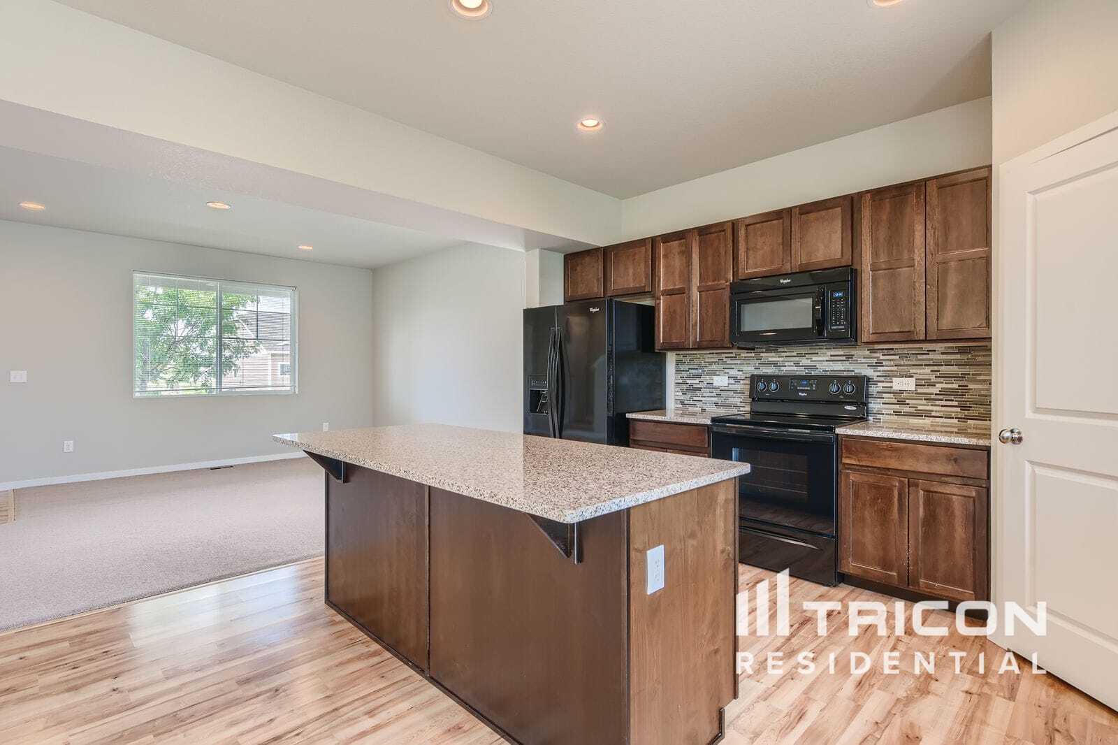 Building Photo - 3872 Ginkgo St