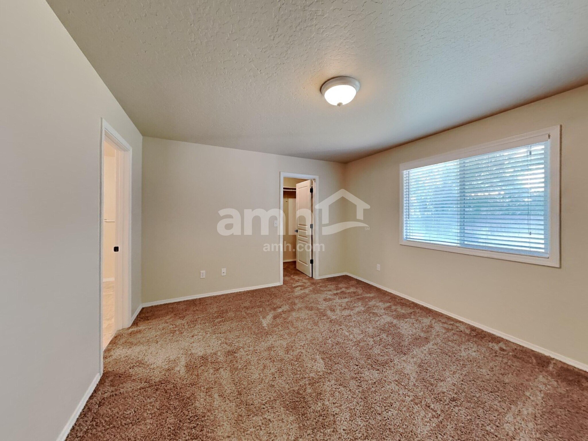 Building Photo - 3720 Bismark Ave