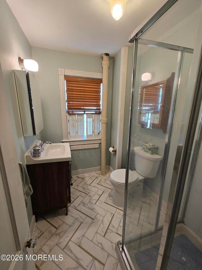 Building Photo - 23 Abbott Ave