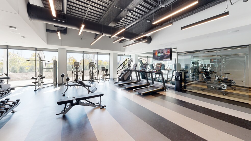 Building Photo - Zen City Center