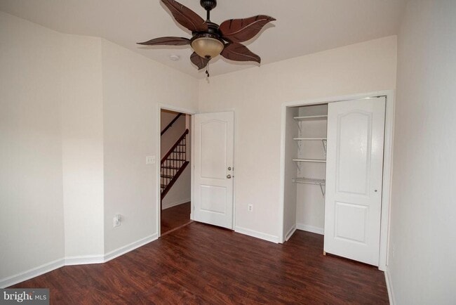 Building Photo - 23119 Sunbury St