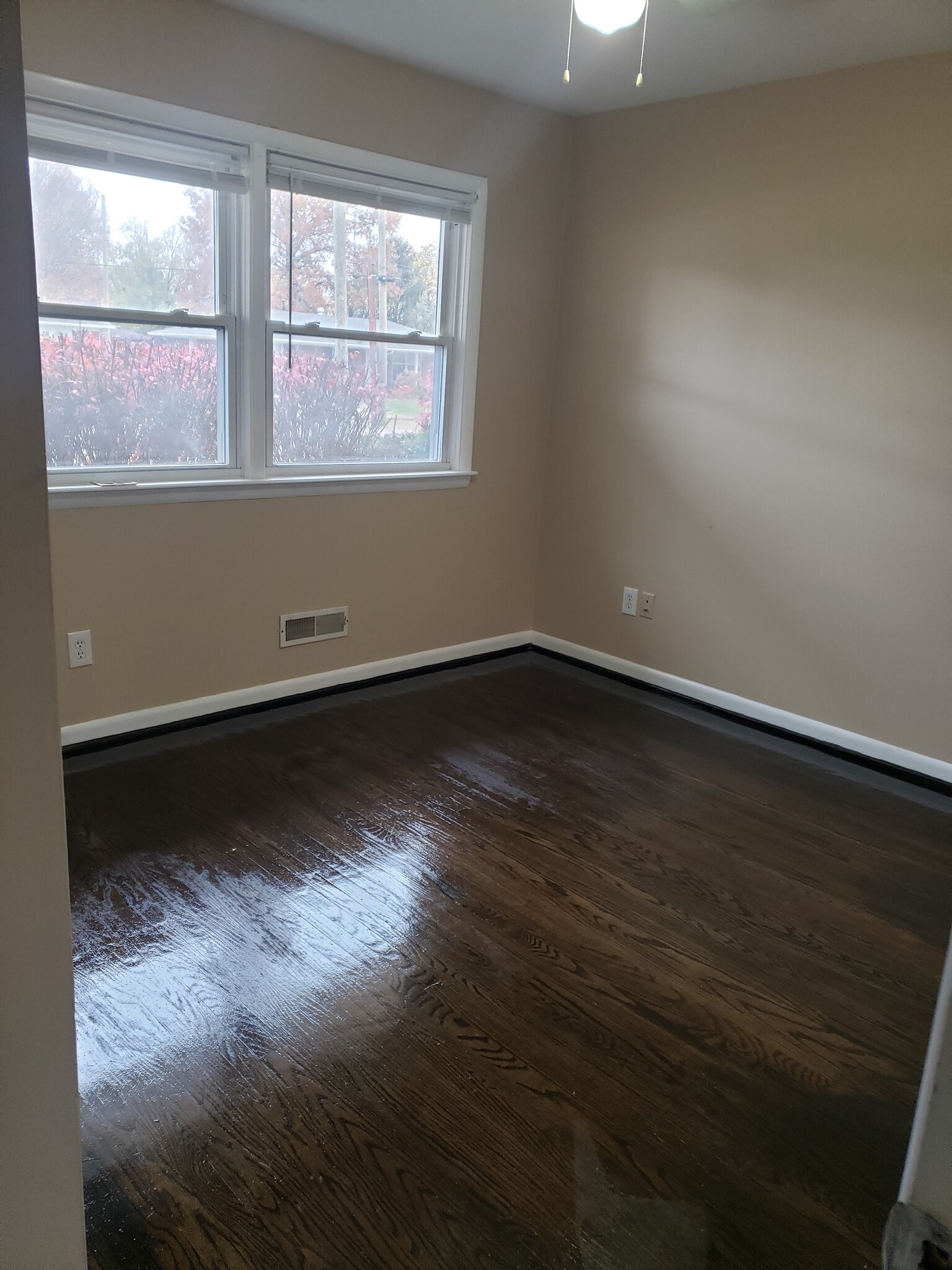 Building Photo - 5703 Bunning Dr