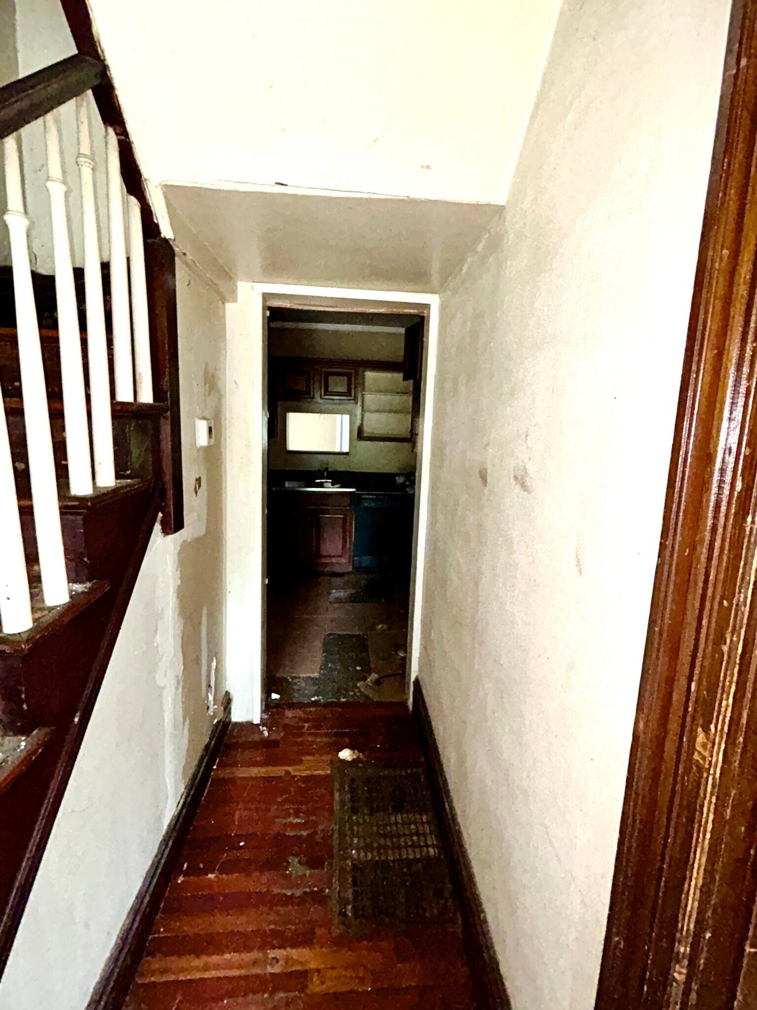 Building Photo - 8824 Huiskamp Ave