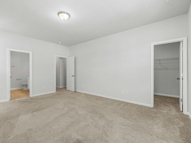 Building Photo - 408 Blockade Shl Ln