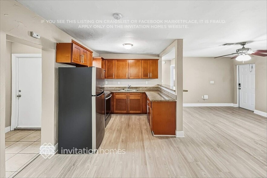 Building Photo - 4255 N Browning Dr