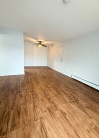 Building Photo - 2969 Four Towers Dr