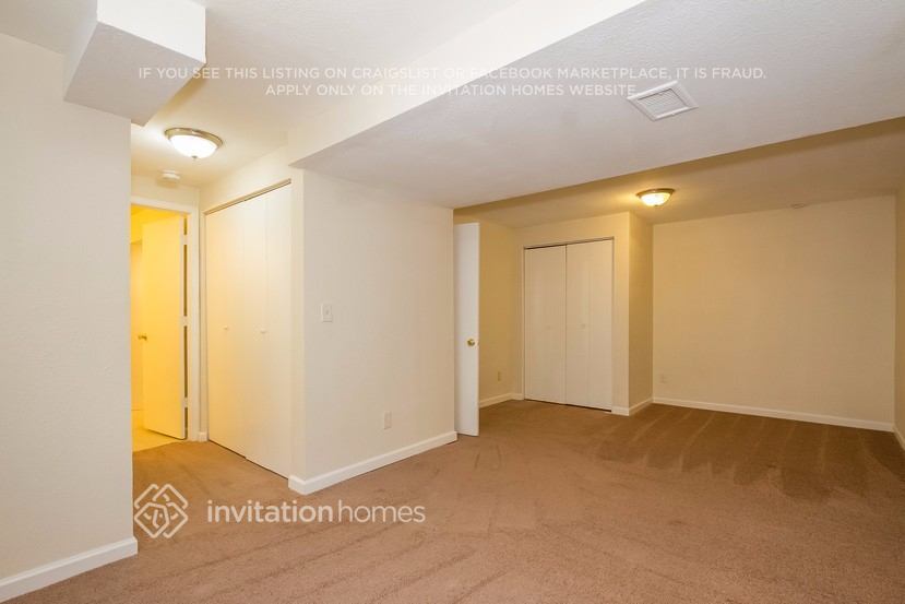 Building Photo - 19430 E Brown Dr