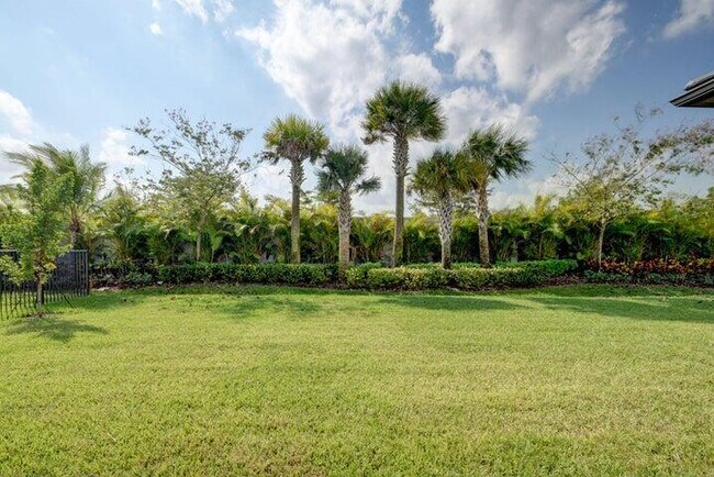 Building Photo - 12832 Veneto Springs Dr