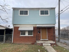 Building Photo - 4552 7th St