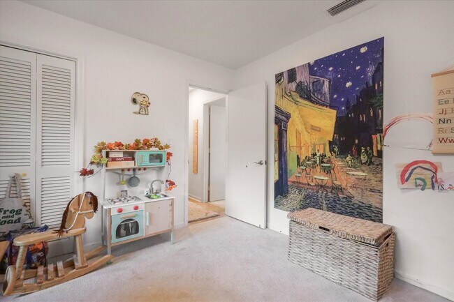 Building Photo - Mid-Century Home in Killearn Estates