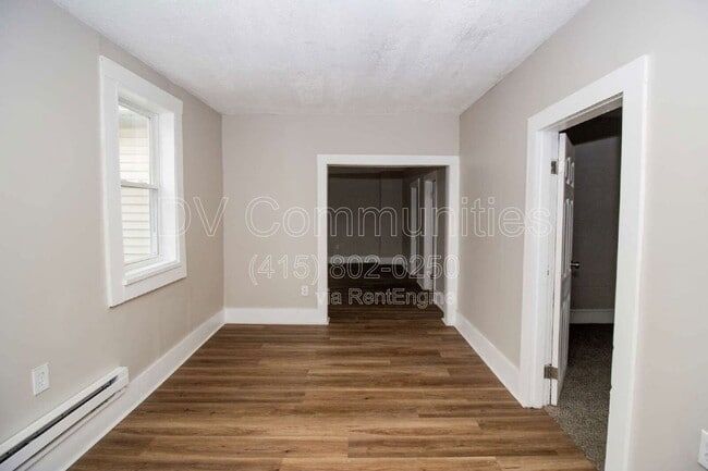 Building Photo - 2947 E 57th St