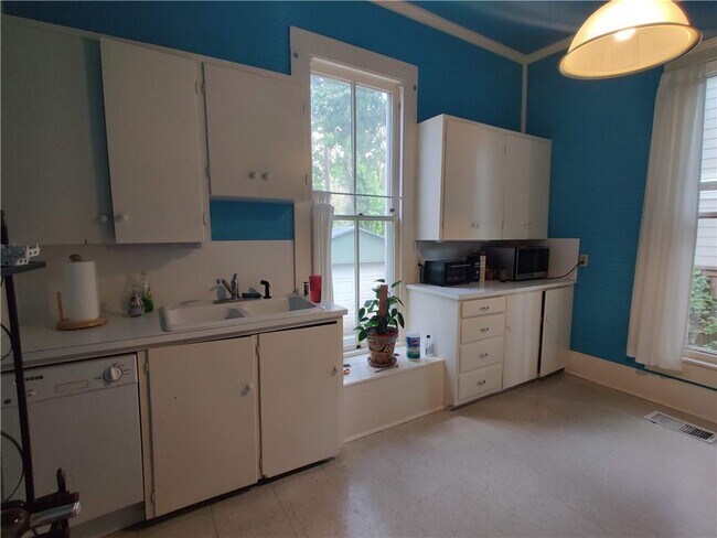 Building Photo - 2908 Rio Grande St