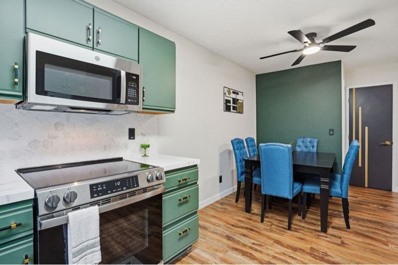 Building Photo - 10 SE 105th Ave