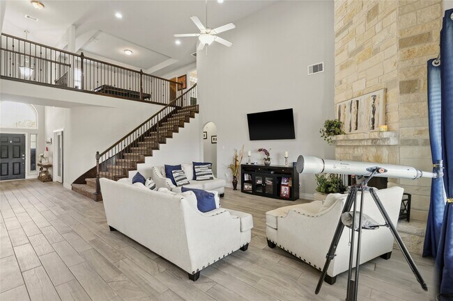 Building Photo - 10311 Silver Shield Way