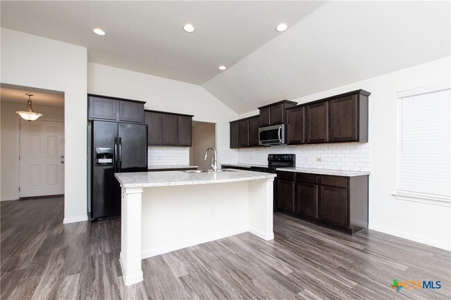 Building Photo - 6700 Catherine Dr