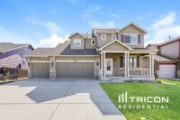 Building Photo - 2275 Bucolo Ave