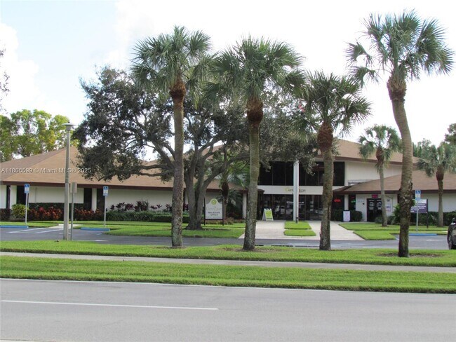 Building Photo - 500 SW 130th Terrace